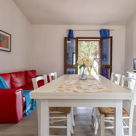 Tatil Evi La Casa Del Guardiano Della Torre Trinità dʼAgultu