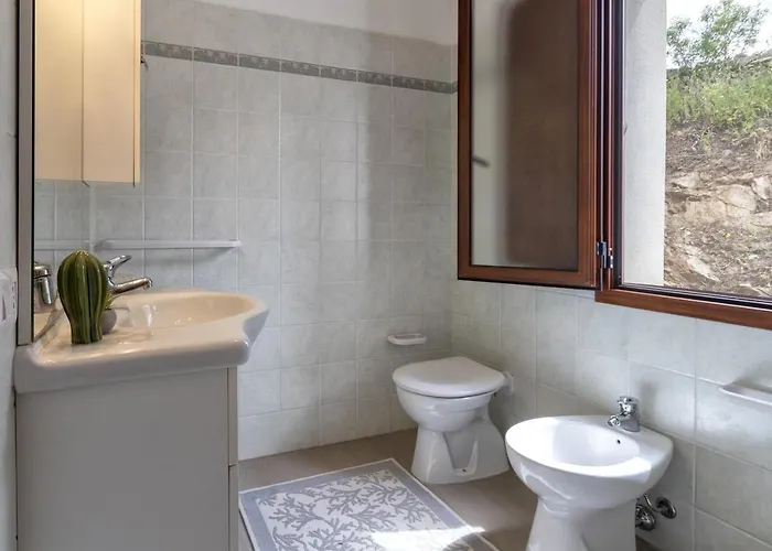 Tatil Evi La Casa Del Guardiano Della Torre Trinità dʼAgultu