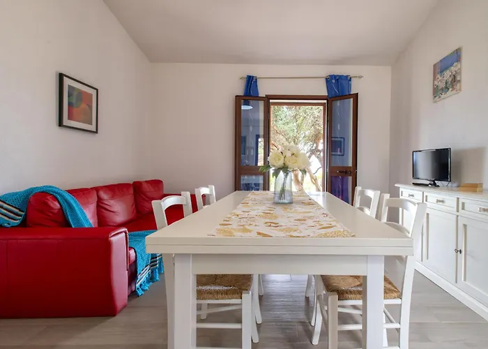 Tatil Evi La Casa Del Guardiano Della Torre Trinità dʼAgultu